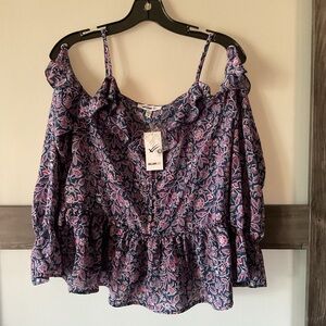 NWT- Long sleeve col shoulder top